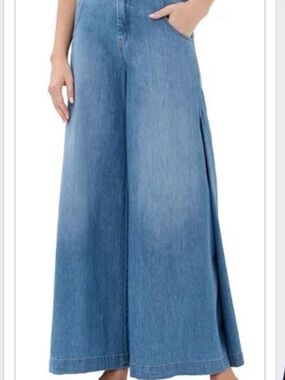 TWP LULU High-Rise Wide-Leg Denim Jeans with Side Pleat - Light Blue